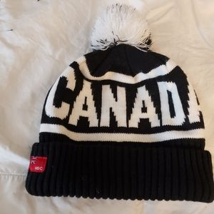 Olympic Canada  Pom Pom Ski Winter Beanie Hat
